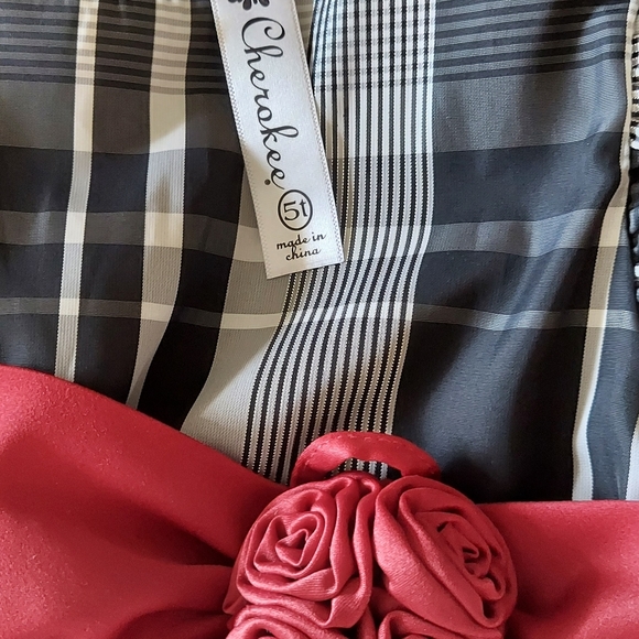 Girls Holiday Dress - Picture 4 of 6